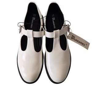No Boundaries Women's White T-Strap Mary Janes